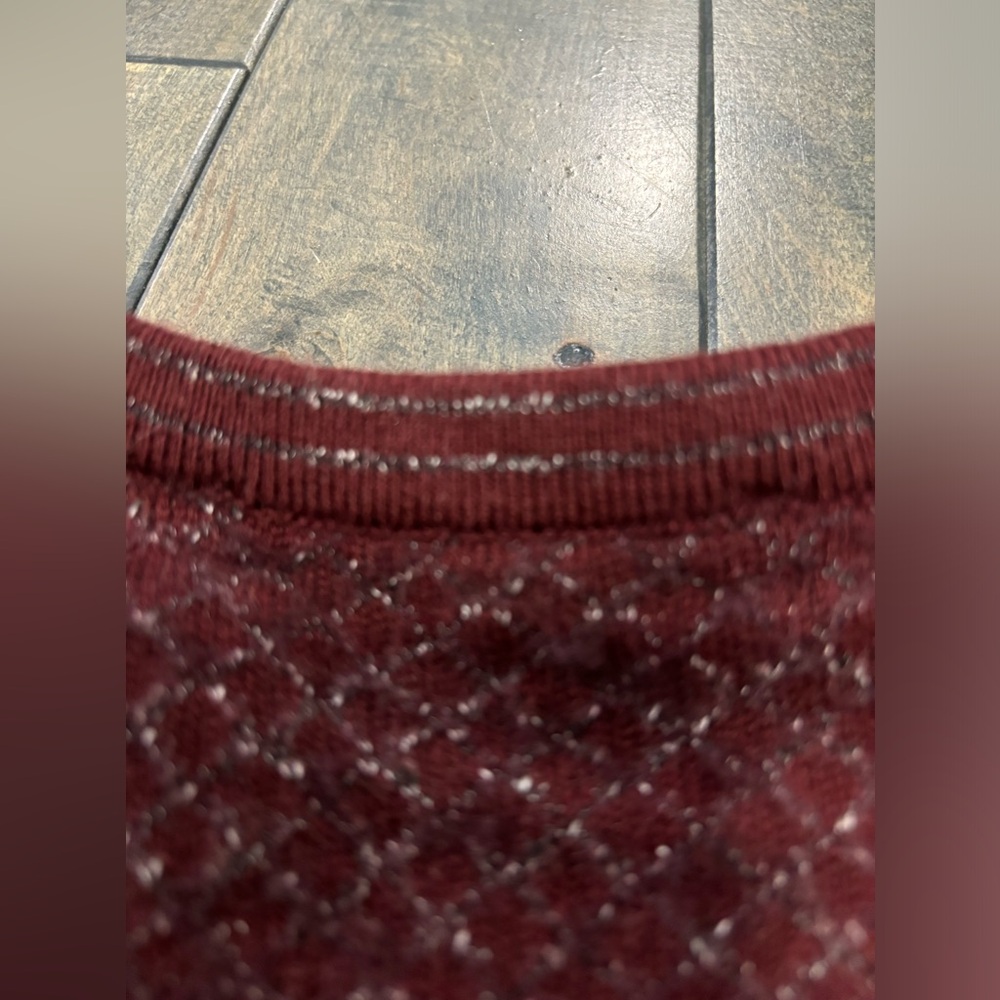 Bachrach Size Large V Neck Maroon Sweater Made in Italy Wool Blend - Picture 9 of 10